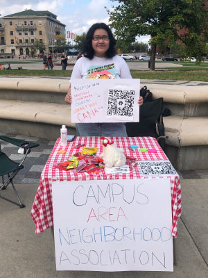 Undergraduate Student Combines Environmental Studies with Social Work